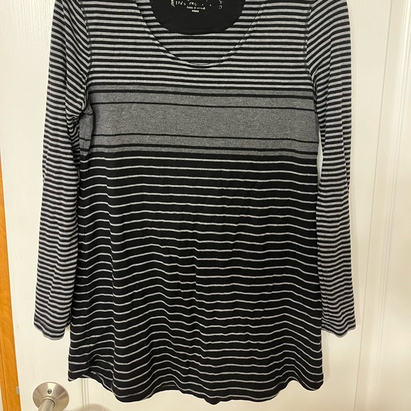 Soma long sleeve black gray shirt size medium - Picture 2 of 7